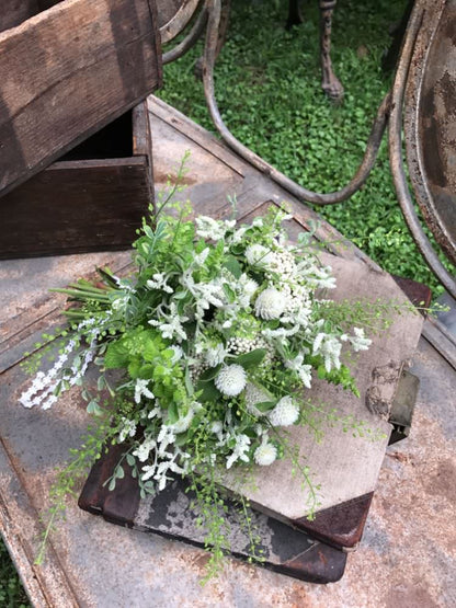 【生花】SIB bouquet natural / white X green 【結婚式 フラワー 生花 ブーケ ブートニア】