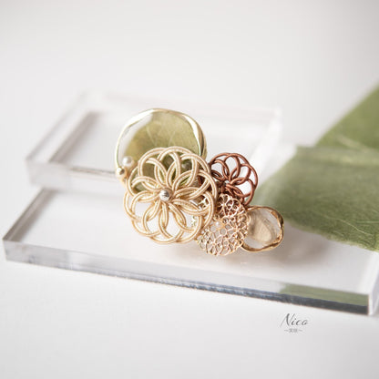 水引ヘアクリップ 透かし花躍る 五箇山和紙 抹茶×ベージュ 【結婚式 和装 アクセサリー】