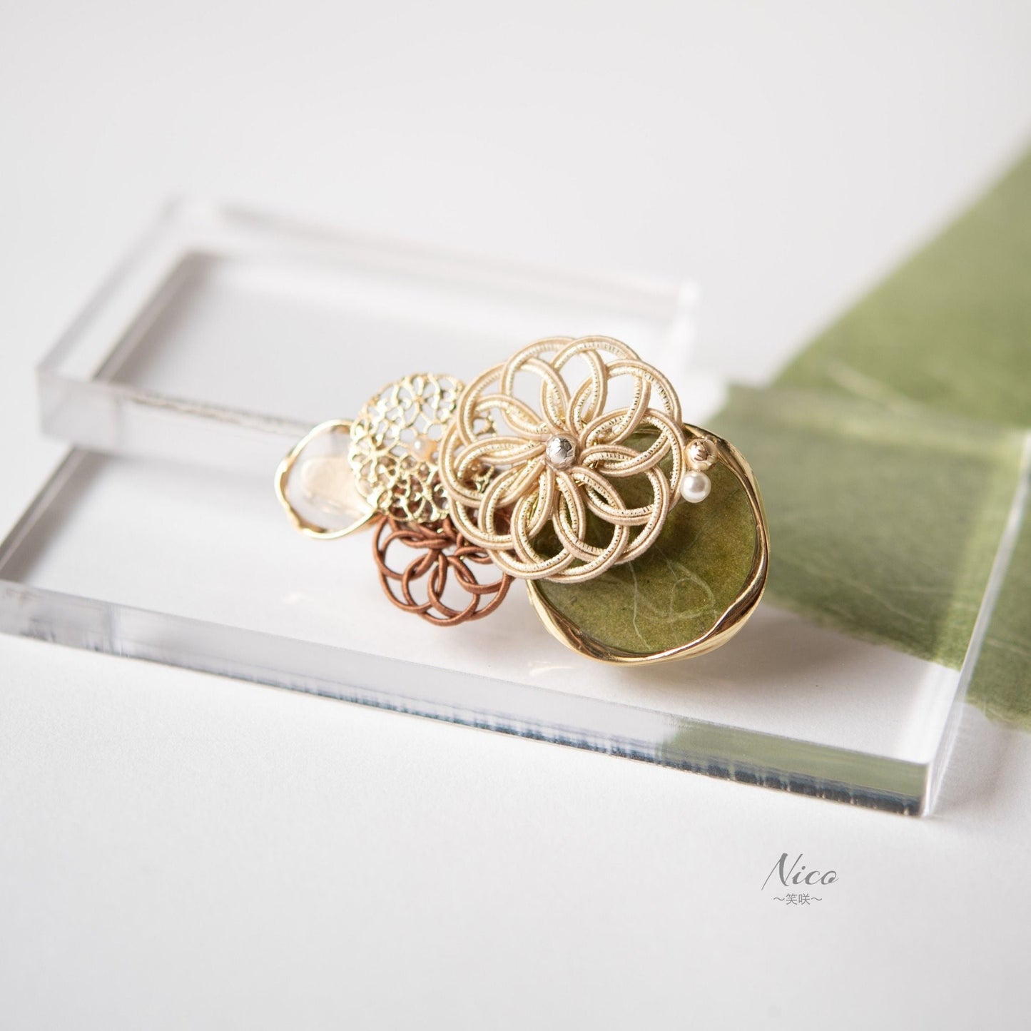 水引ヘアクリップ 透かし花躍る 五箇山和紙 抹茶×ベージュ 【結婚式 和装 アクセサリー】