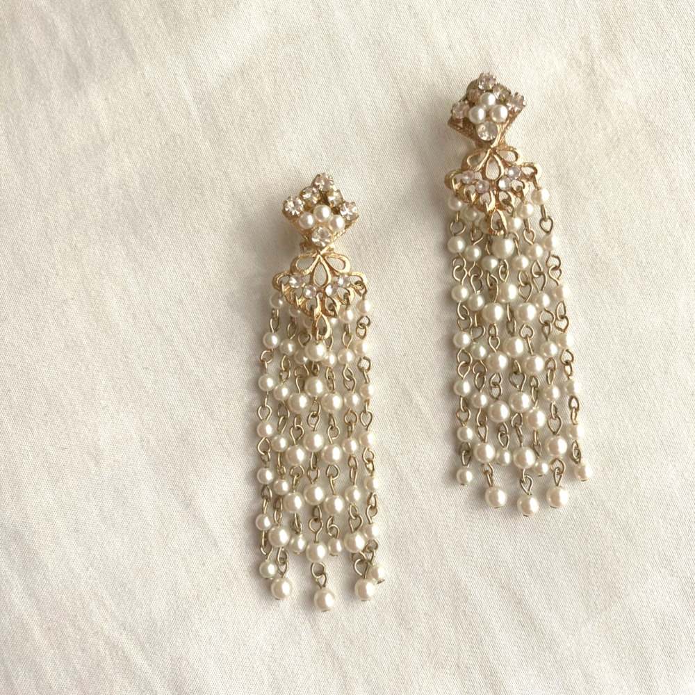 ロングパールチェーンイヤリング/ブライダルアクセサリー 【結婚式 ピアス イヤリング レンタル】