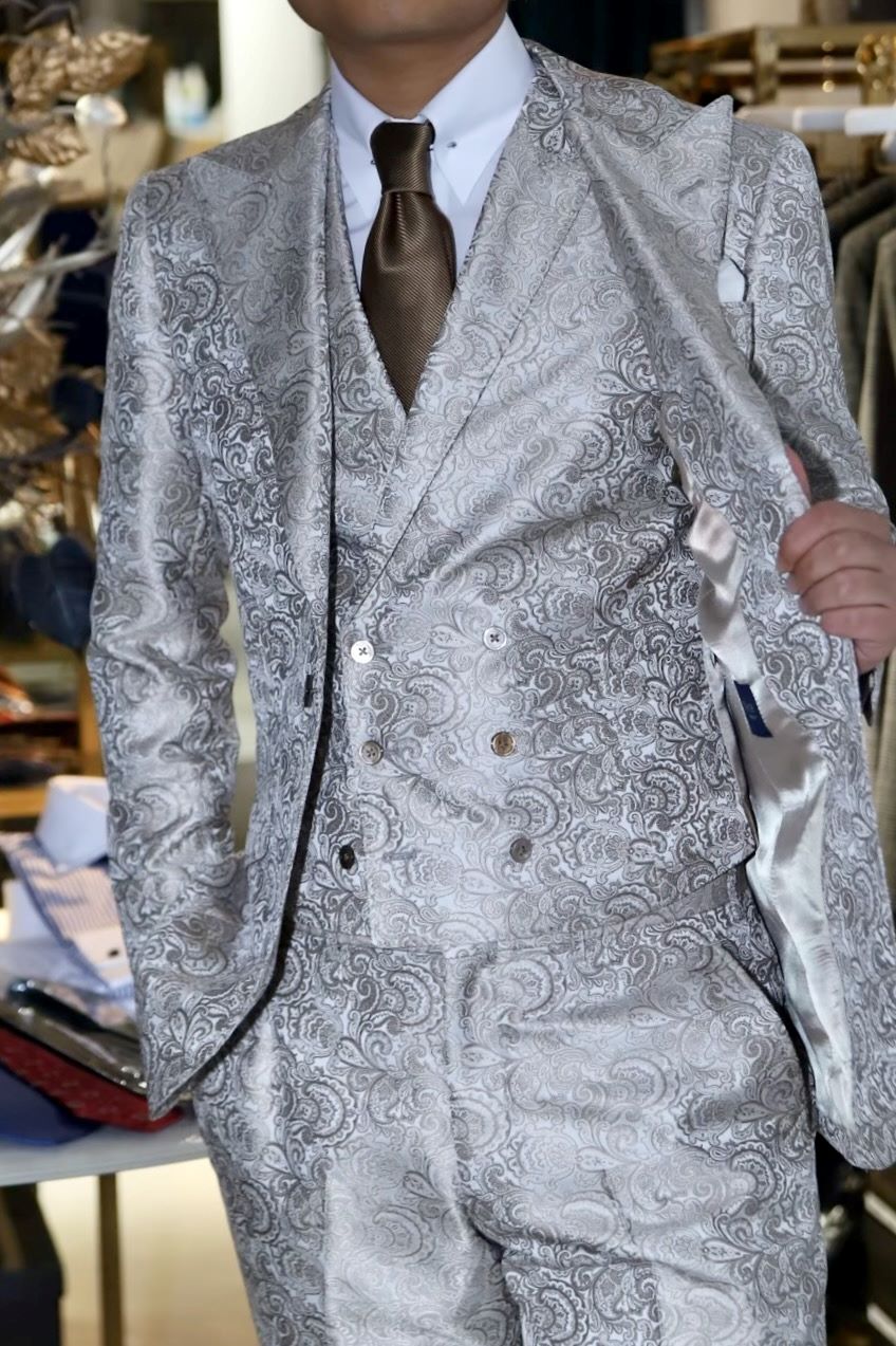 【CORDY特典あり】ホワイトペイズリースーツ/ダブルベスト付き【結婚式 タキシード オーダーメイド】