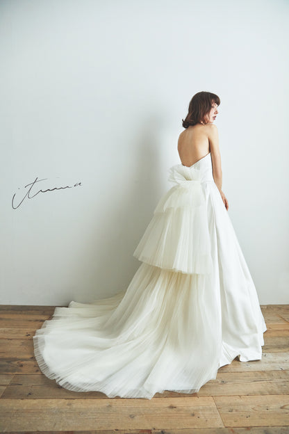 it0020-style1(Luna) Dress + off shoulder 
+ ribbon train
