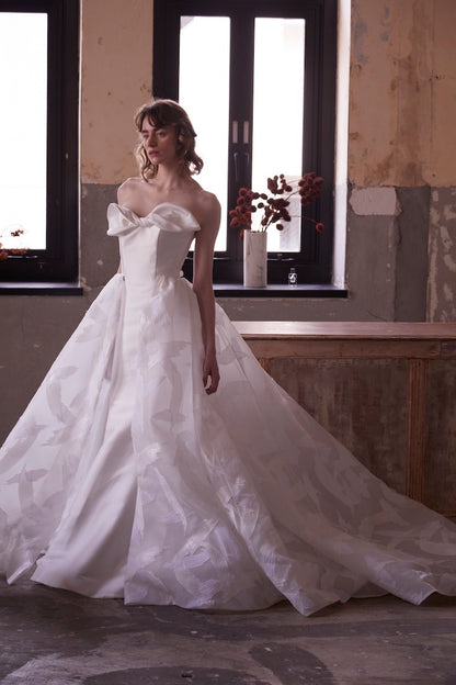 it0055 (Breeze / Ivory)