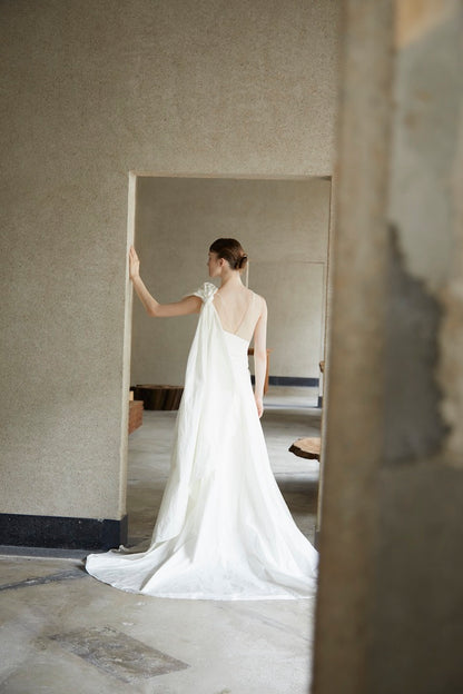 it0056 (Moonlight / Ivory)
