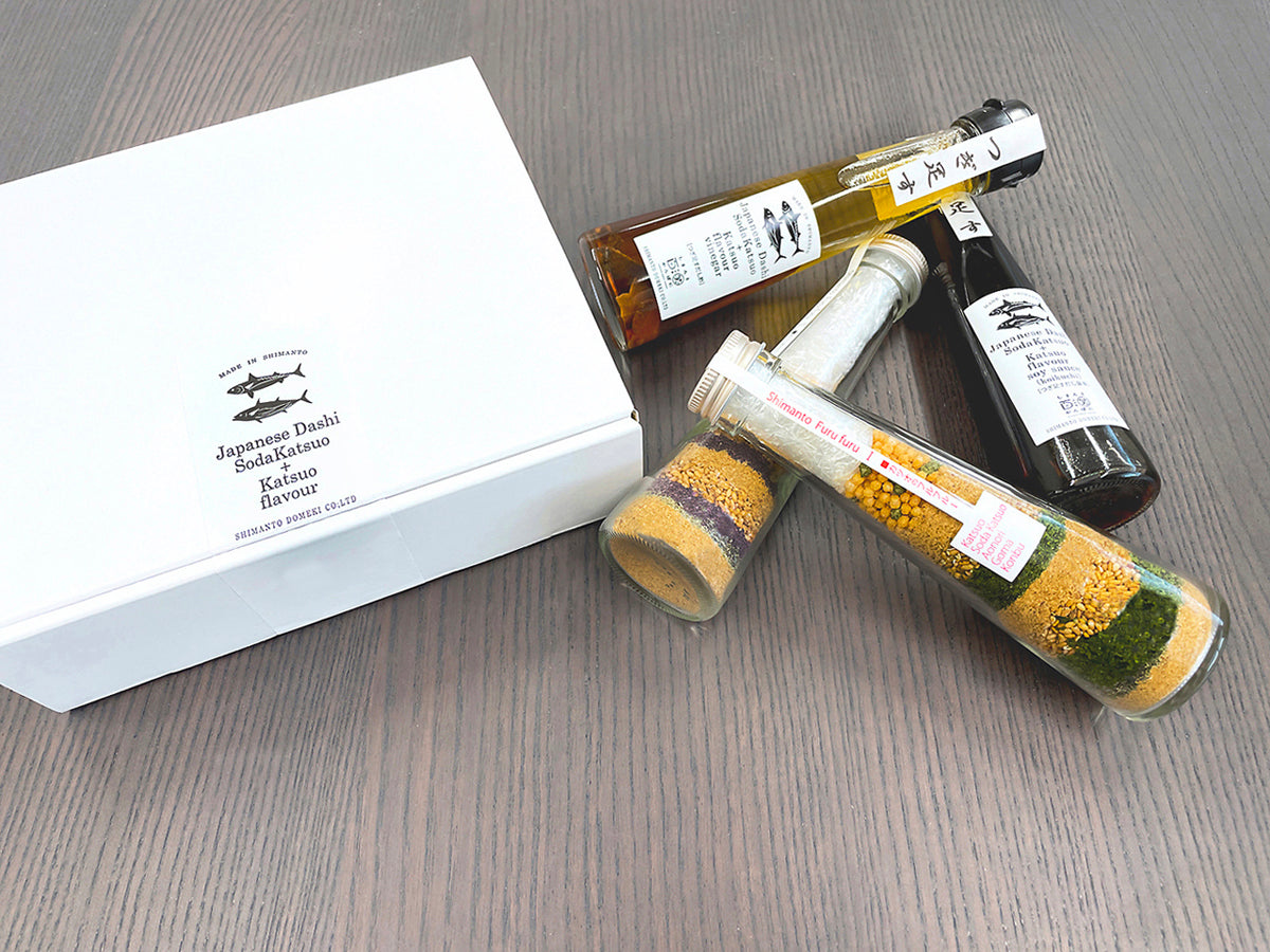 つぎ足す鰹だし+しまんとフルフルギフト(4本セット) 【結婚式 ギフト 縁起物】