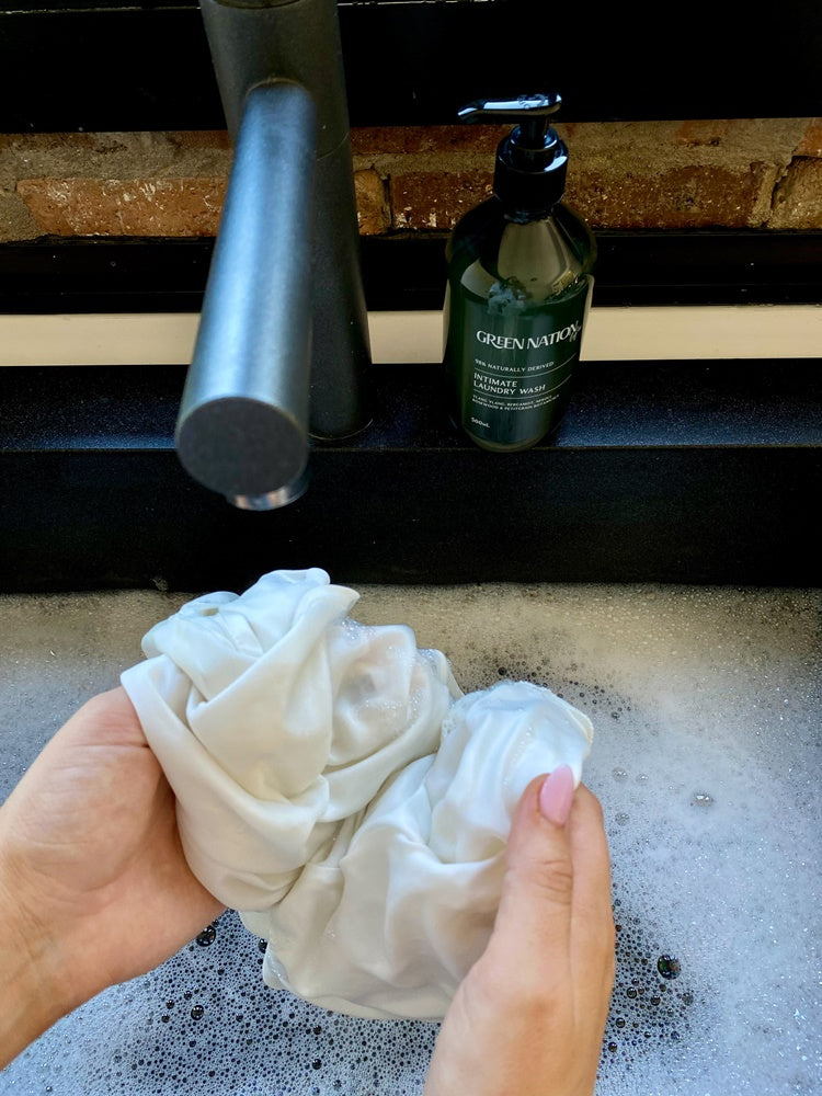 インティメイトランドリーウオッシュ500ml/ベルガモット&イランイラン 【結婚式 引き出物 ギフト】