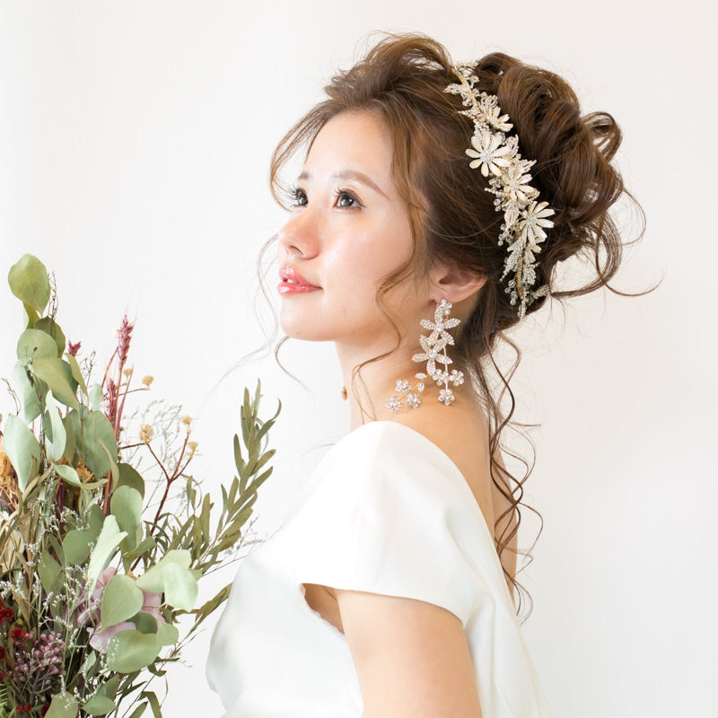 【ヘッドドレス】小枝 デイジーフラワー マットゴールド ブライダルアクセサリー 【結婚式 ヘアアクセサリー】