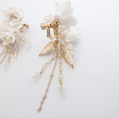 【イヤリング】小枝 フラワークリスタル イヤリング/ブライダルアクセサリー 【結婚式 ピアス イヤリング】