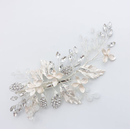 【ヘッドドレス】ナチュラルマットシルバーフラワー&リーフ ブライダルアクセサリー 【結婚式 ヘアアクセサリー】