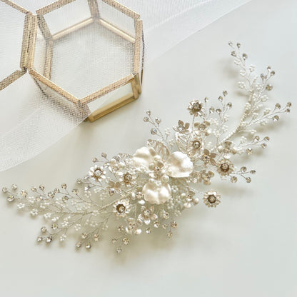 【ヘッドドレス】小枝 メタルレースフラワー&ビジュー ブライダルアクセサリー 【結婚式 ヘアアクセサリー】