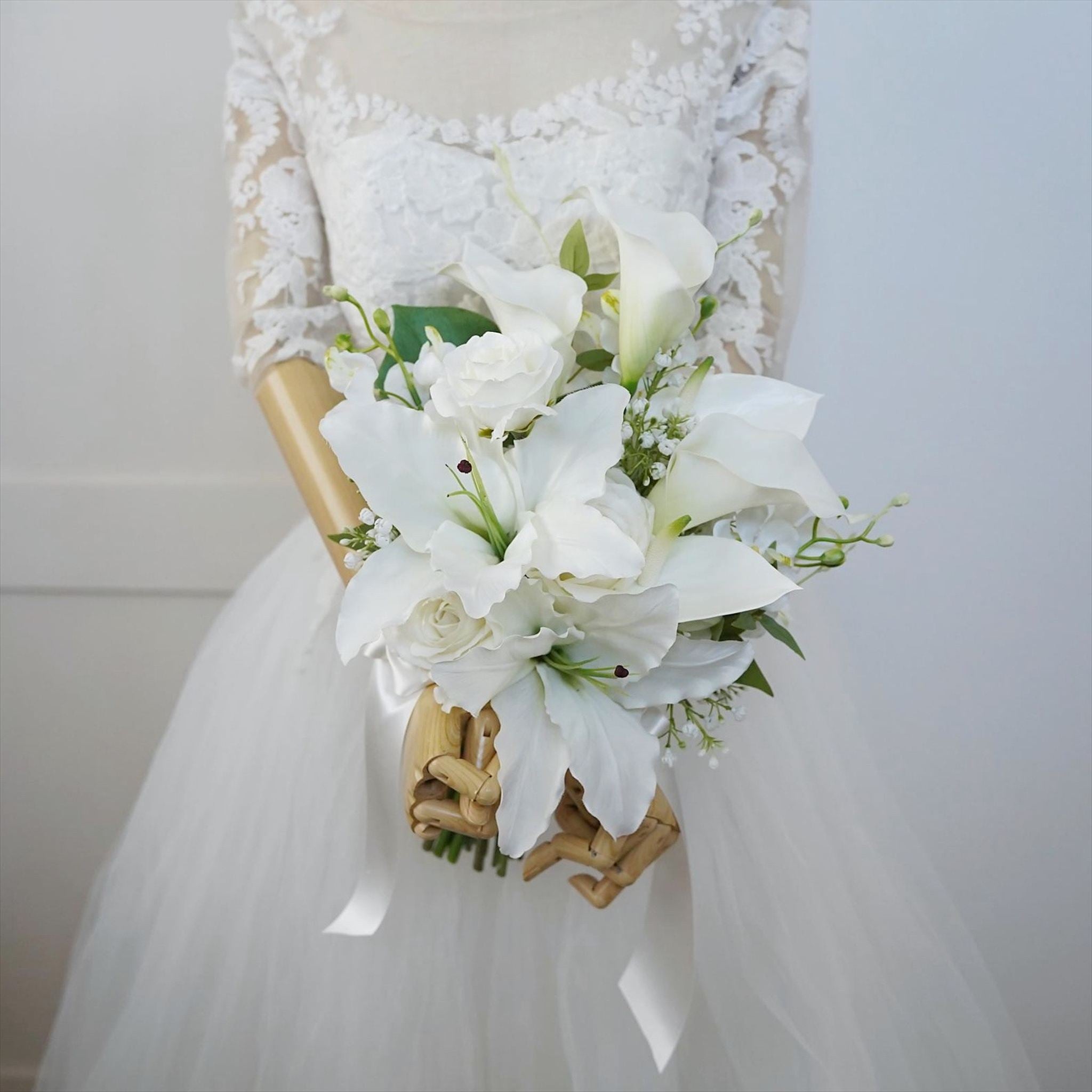 【中古】 幸せな結婚（カサブランカのブーケ） カサブランカのホワイトブーケ – 結婚式準備サイトCORDY