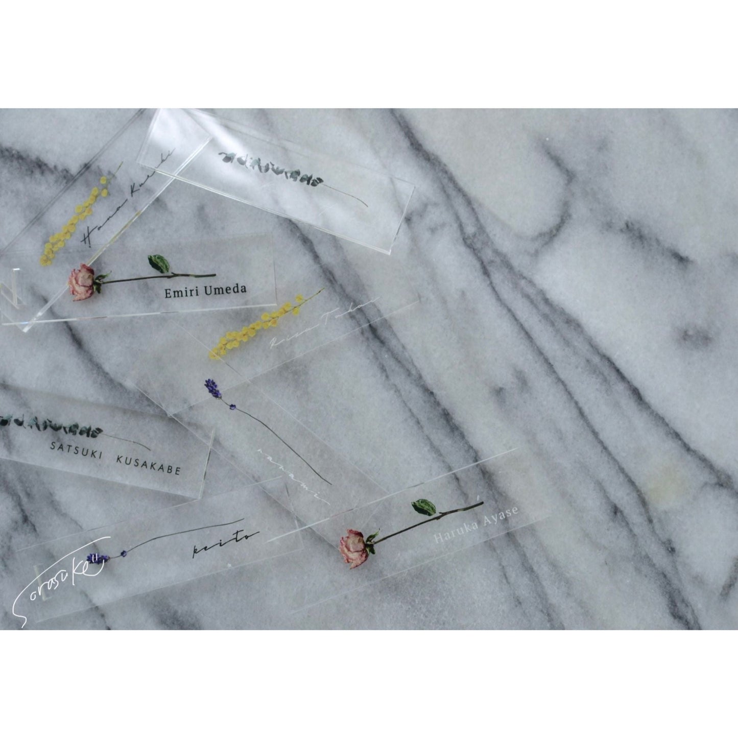 【席札】お花をとじこめたようなネームプレート ～Lサイズ～ 20枚セット【結婚式 ペーパー 席札】