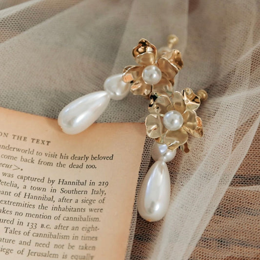 【ピアス・イヤリング】samantha flower ウエディングアクセサリー ピアス / イヤリング [ AM-71 ]【結婚式 ピアス イヤリング】