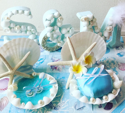 「PUA ALLY (プアアリ)」貝殻のリングピロー プルメリア(造花)