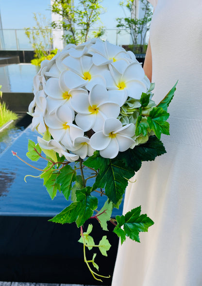 プルメリアブーケ「Lea」喜び&幸福 
【結婚式 フラワー 造花 ブーケ ブートニア】