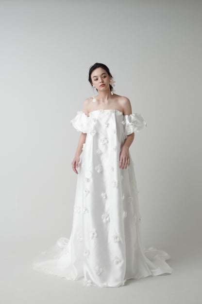 Épure【結婚式 ウェディングドレス レンタル】