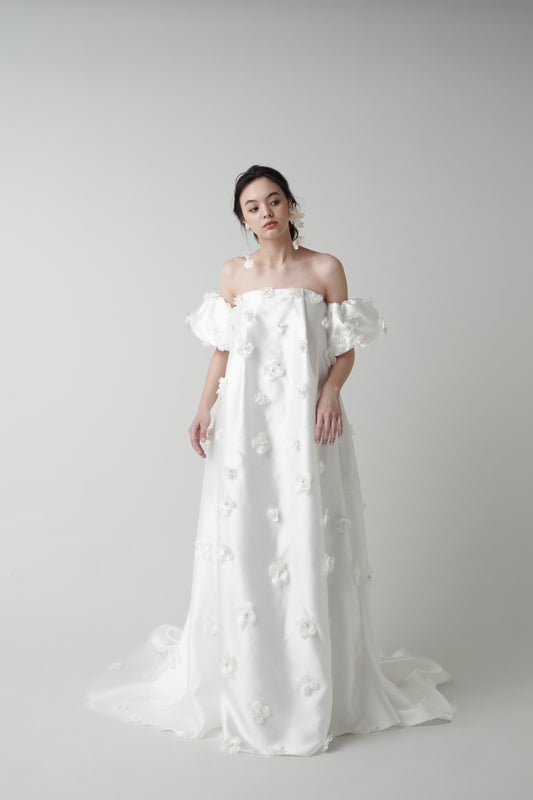 Épure【結婚式 ウェディングドレス レンタル】