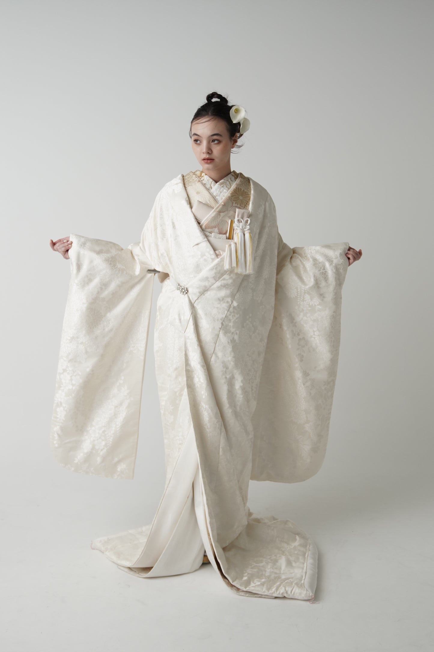 乱菊花丸文【結婚式　和装　白無垢　レンタル】