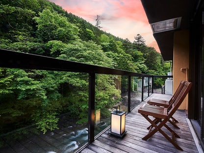 （1泊2日）朝食付きペア宿泊カタログギフト Romantic Stay 【ふたりの休日コレクション】掲載数900施設以上〜