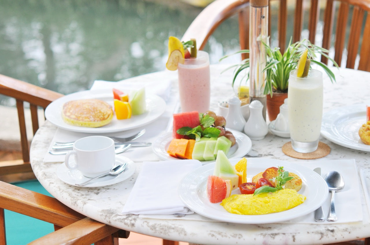 （1泊2日）朝食付きペア宿泊カタログギフト Romantic Stay 【ふたりの休日コレクション】掲載数900施設以上〜