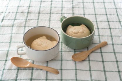 にゃんもにゃにゃ　猫のもなかのお味噌汁