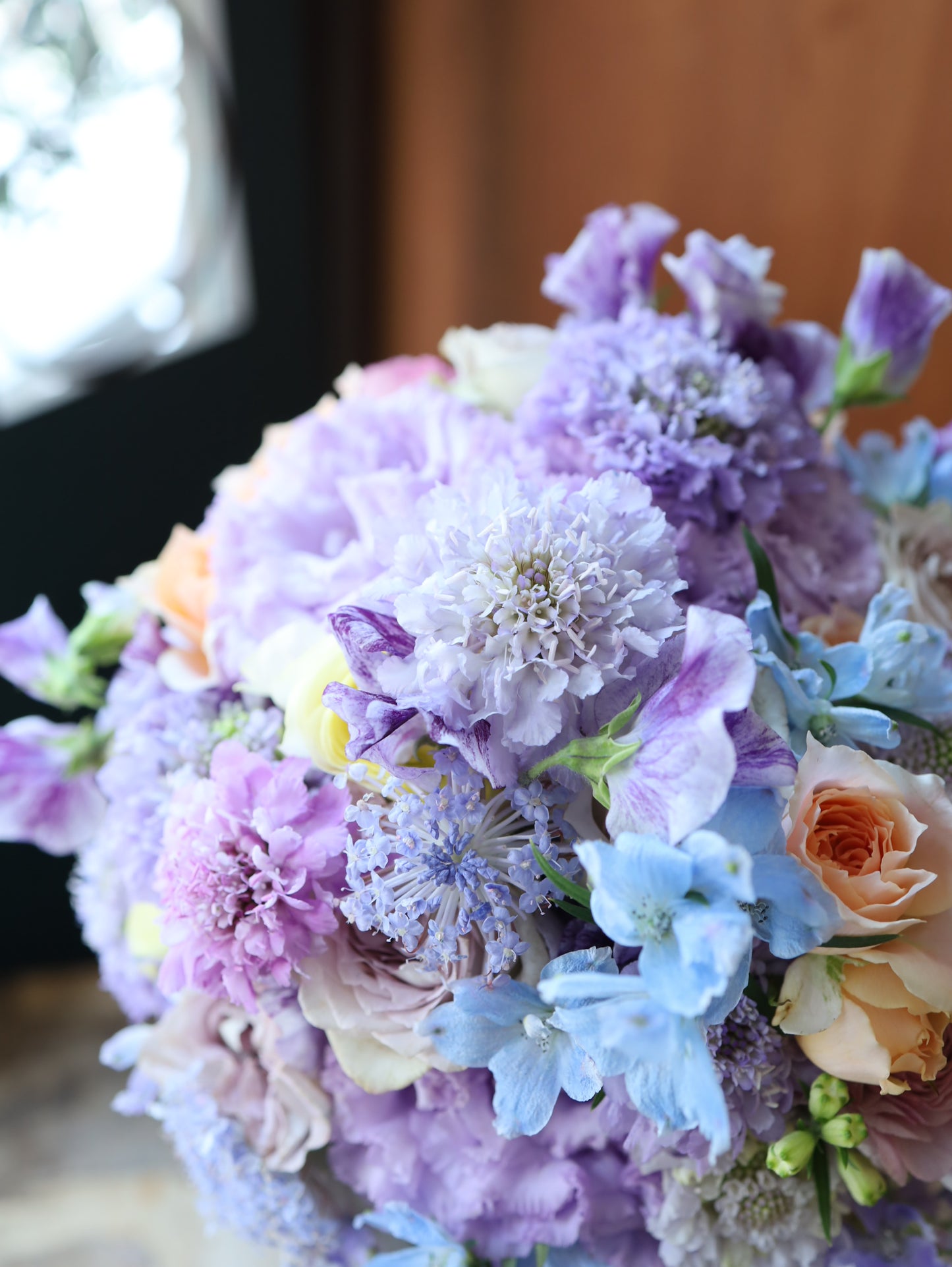 《生花》トルコキキョウ・スカビオサ・スイートピーのブーケ《結婚式 生花 フラワー ブライダル》