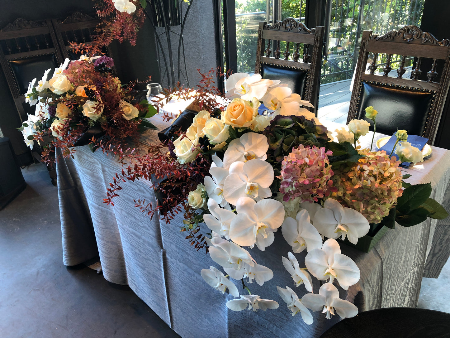 《生花》胡蝶蘭の和洋モダンメインテーブル《結婚式 生花 フラワー ブライダル》