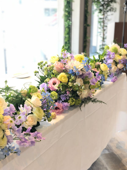 《生花》優しい色合いのパステルカラーメインテーブル《結婚式 生花 フラワー ブライダル》