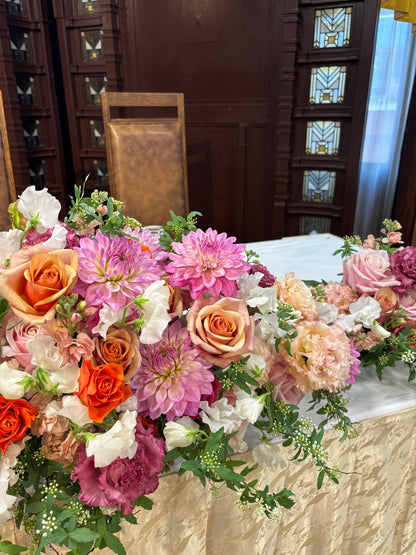 《生花》ダリアとオレンジバラのグラデーションメインテーブル《結婚式 生花 フラワー ブライダル》