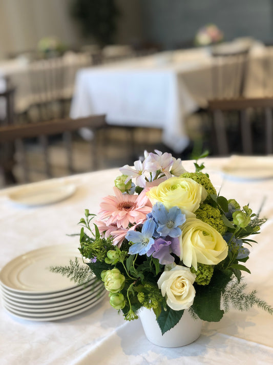 《生花》優しい色合いのパステルカラーゲストテーブル《結婚式 生花 フラワー ブライダル》