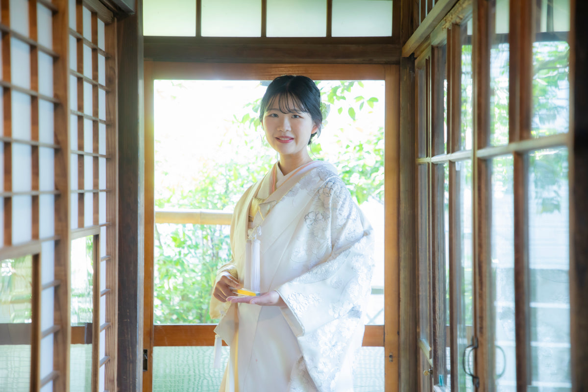 Sereno邸 photo 白金 和装1着、洋装1着ロケーション&スタジオ撮影プラン オープニングムービー付き！ 全白無垢・色打掛から追加料金無しで選択可能！！
