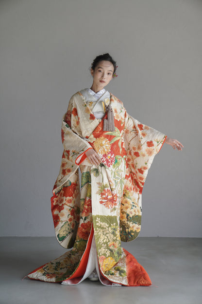 春霞に舞う瑞鶴の華【結婚式 和装 色打掛 レンタル】