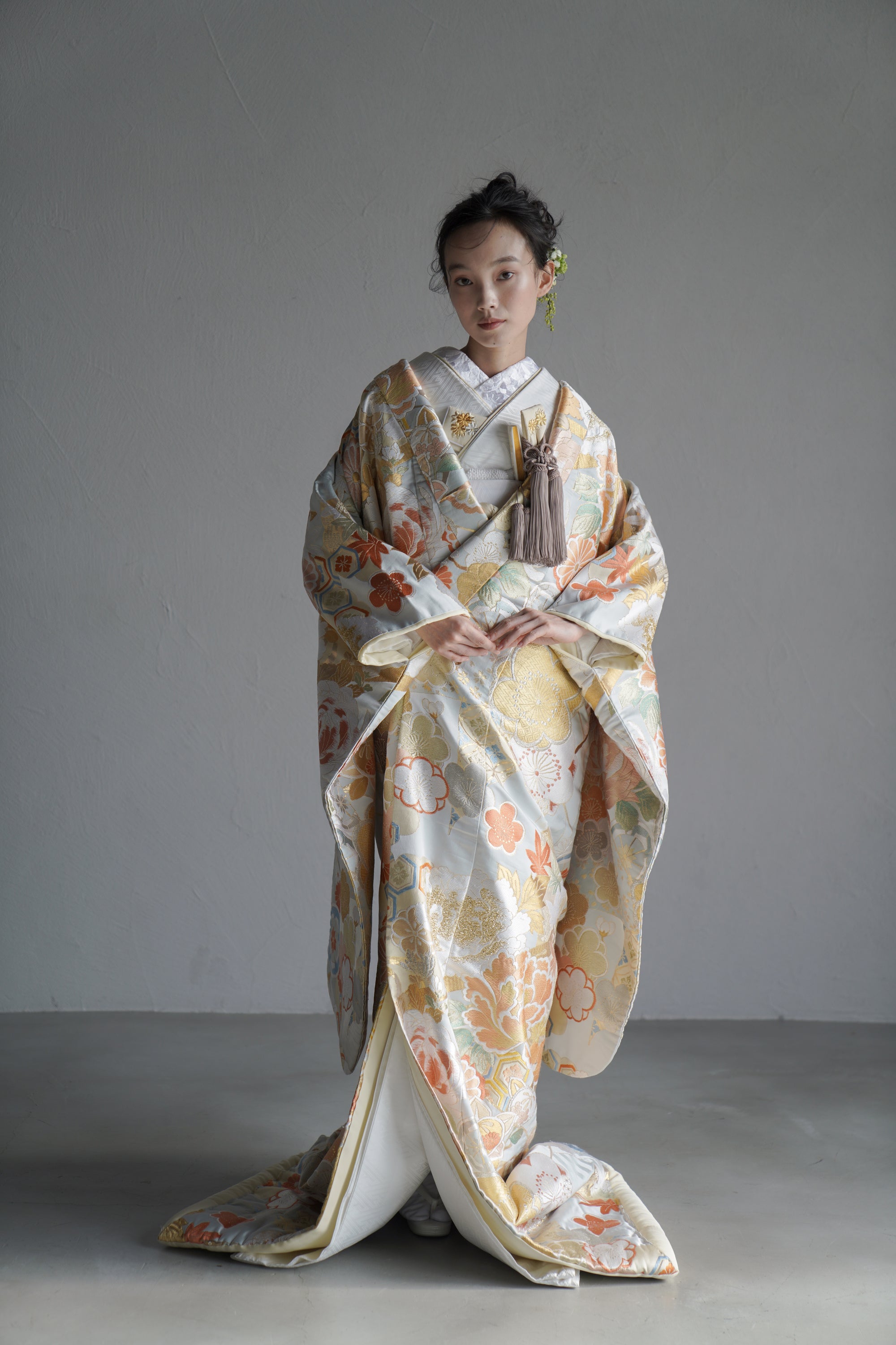 淡雪に花綾【結婚式 和装 色打掛 レンタル】 – 結婚式準備サイトCORDY
