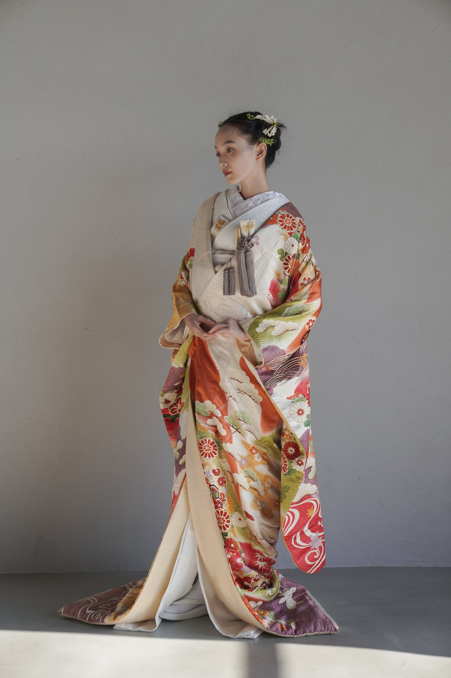 彩雲に花の祝宴【結婚式 和装 色打掛 レンタル】