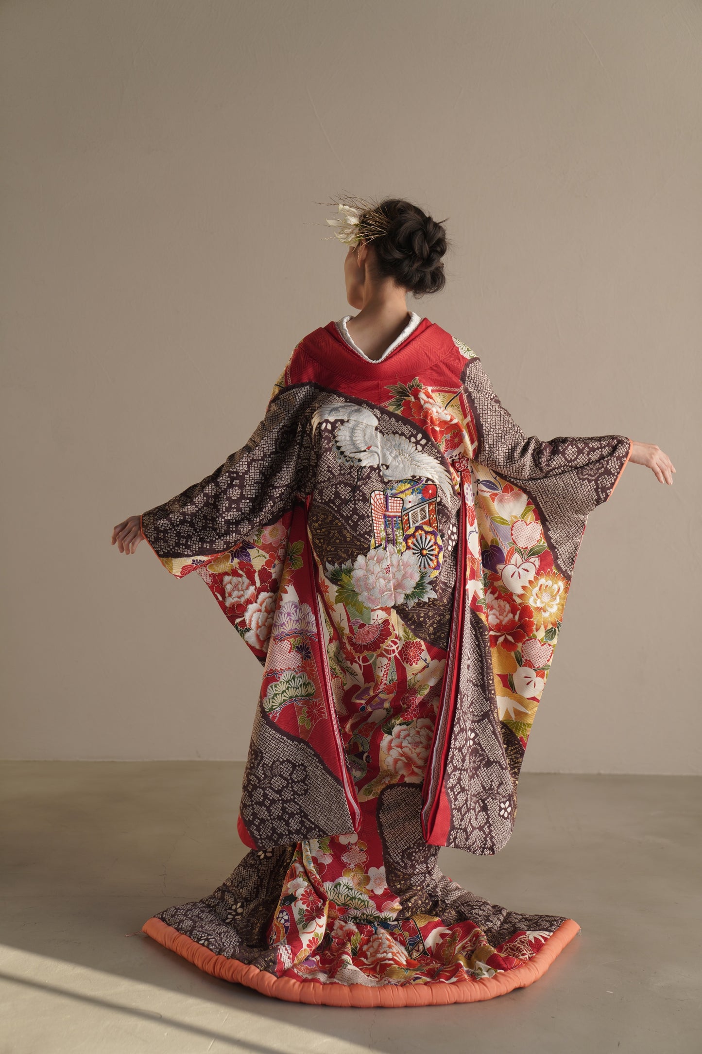 紅染絞り花錦【結婚式 和装 色打掛 レンタル】