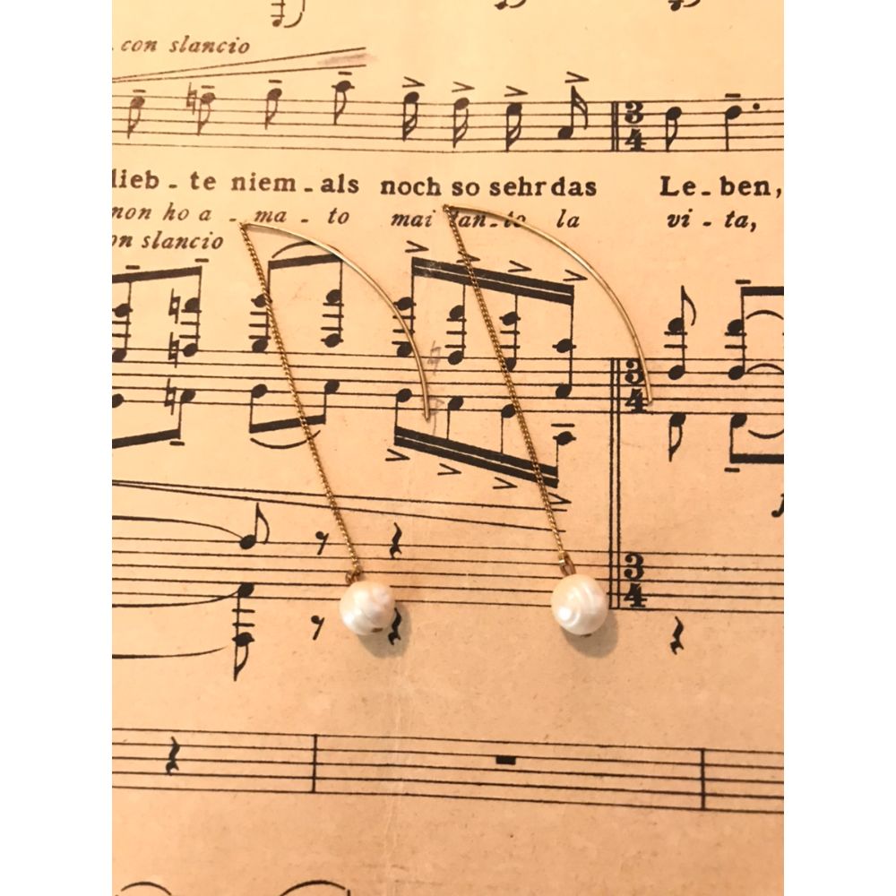 ぷっくり淡水パールのピアス 【結婚式 ピアス イヤリング】