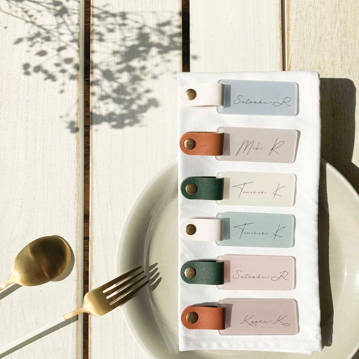 「1個から購入可能」くすみカラーの席札 長方形 エスコートカード アクリル ネームタグ ラゲッジタグ【結婚式 ペーパー 席札】