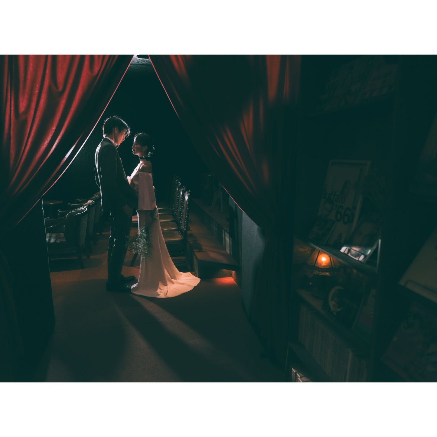 映画館貸し切り「シネコヤ」ロケーションフォト【結婚式 写真 フォトウェディング】