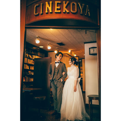 映画館貸し切り「シネコヤ」ロケーションフォト【結婚式 写真 フォトウェディング】