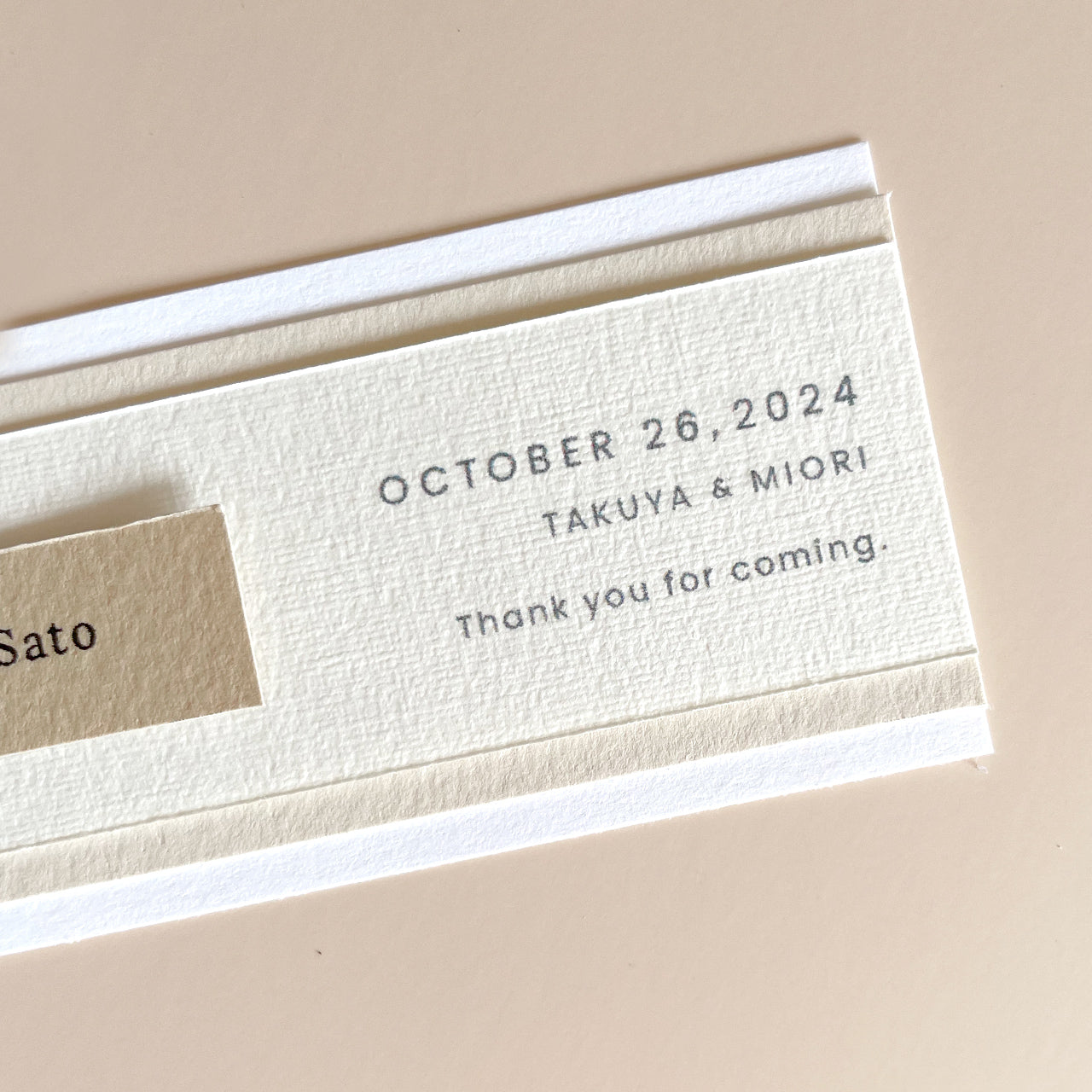 しおり型エスコートカード“shiori”[beige]|Bタイプ【結婚式 ペーパー エスコートカード】