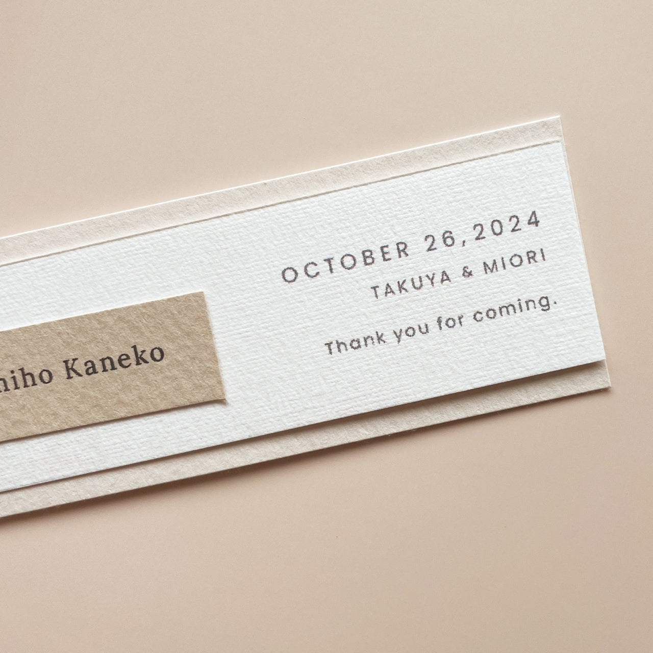 しおり型席札“shiori”[beige]|Aタイプ【結婚式 ペーパー 席札】