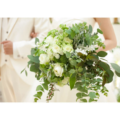 【生花】クラッチブーケ(ブートニア付き) 【結婚式 フラワー 生花 ブーケ ブートニア オーダーメイド】