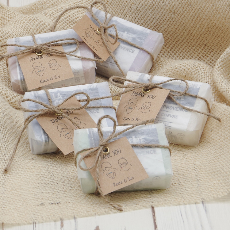 ナチュラルなデザインのサンキュータグ