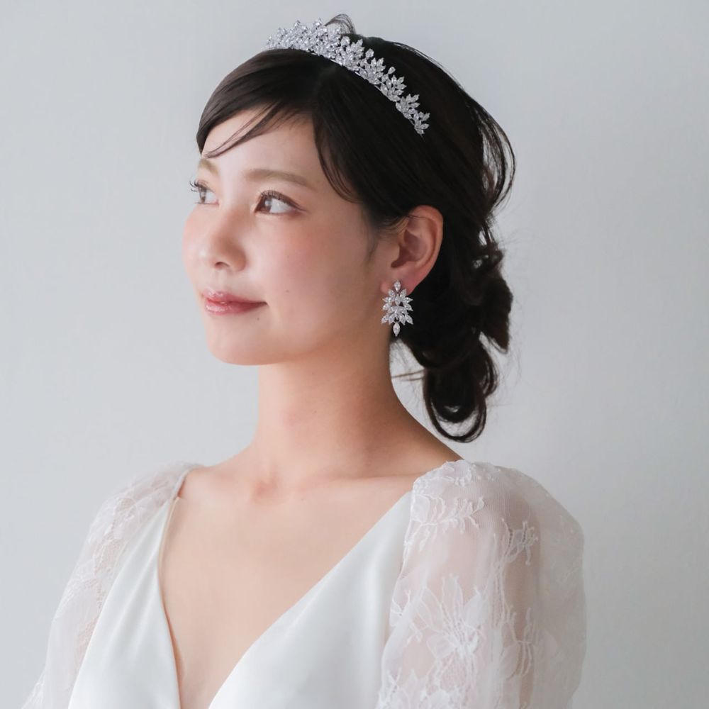 【ヘッドドレス】ティアラ ジルコニア ブライダルヘッドドレス シルバー w35-ti36【結婚式 ヘアアクセサリー】