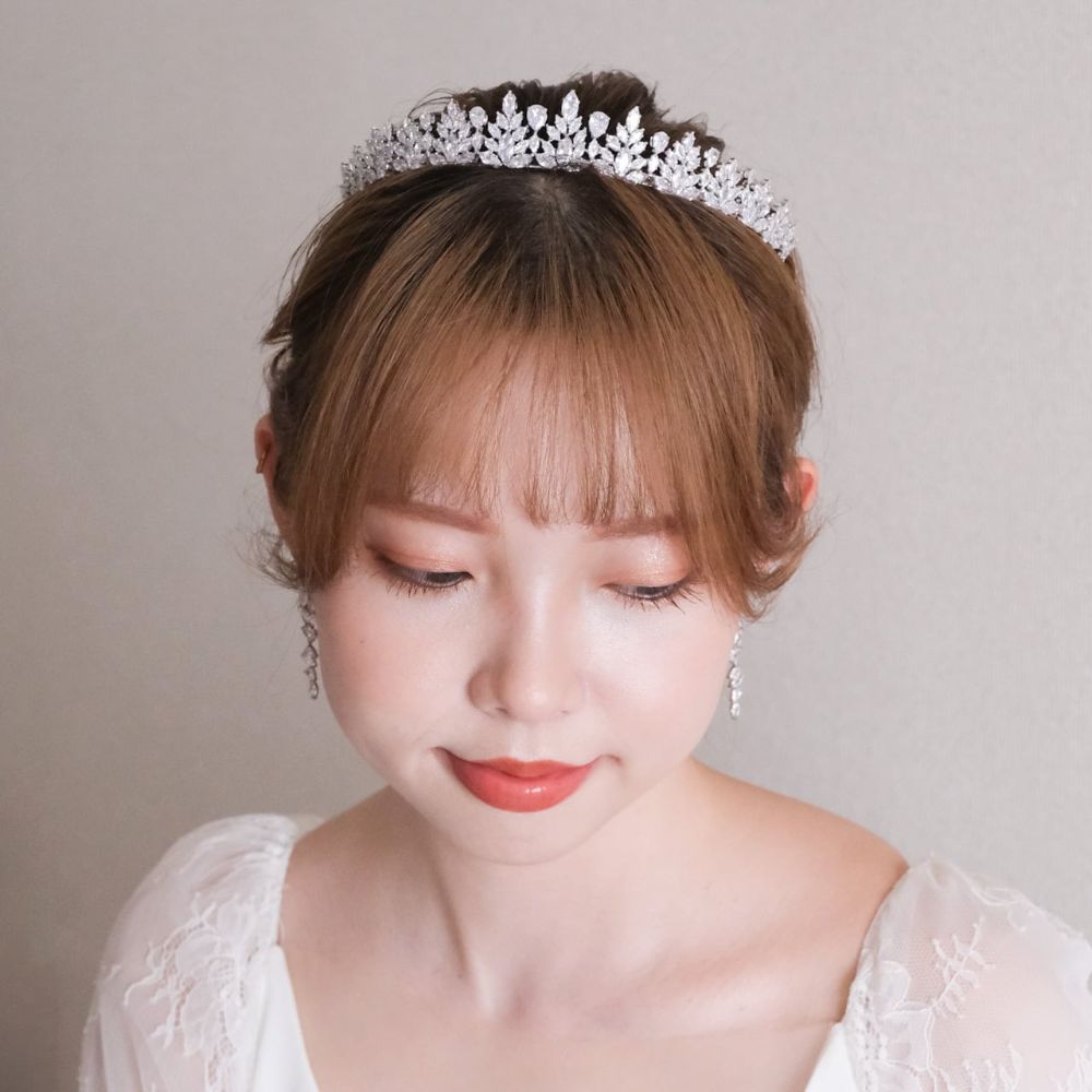 【ヘッドドレス】ティアラ ジルコニア ブライダルヘッドドレス シルバー w35-ti36【結婚式 ヘアアクセサリー】