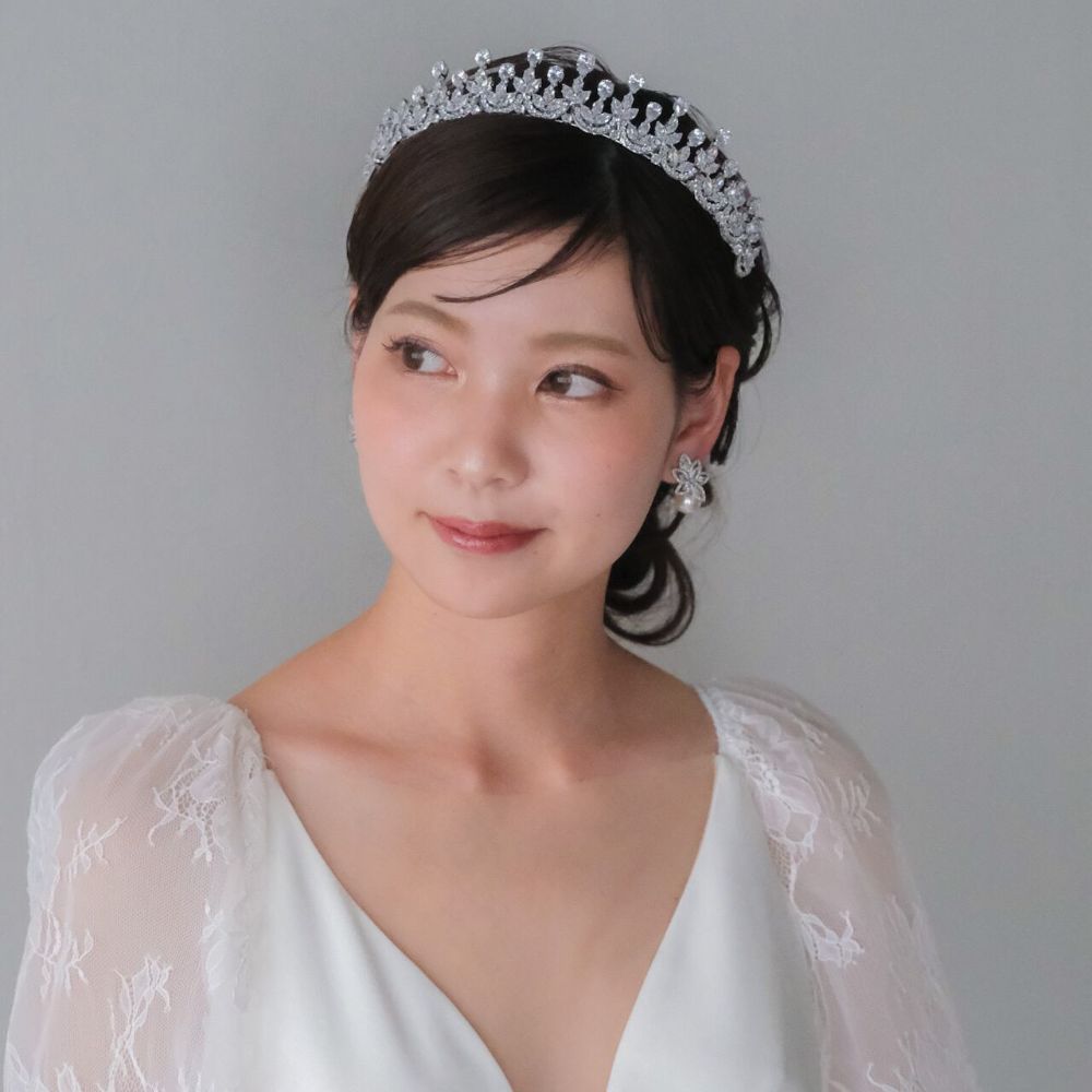 【ヘッドドレス】ティアラ ジルコニア ブライダルヘッドドレス シルバー w36-ti37【結婚式　ヘアアクセサリー】