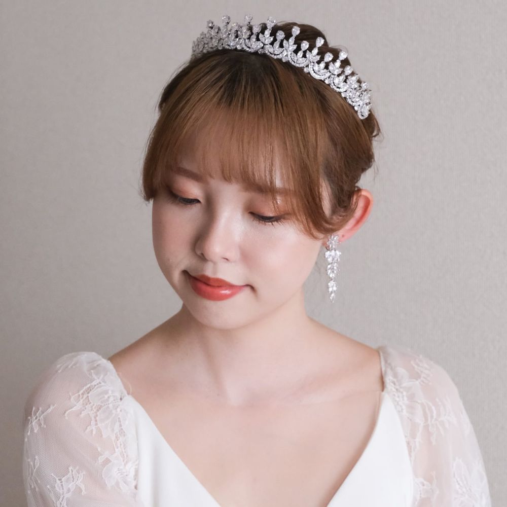 【ヘッドドレス】ティアラ ジルコニア ブライダルヘッドドレス シルバー w36-ti37【結婚式 ヘアアクセサリー】