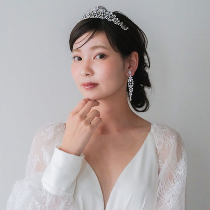 【イヤリング】ジルコニア ビジュー ブライダル シルバー w40-pe128【結婚式　ピアス　イヤリング】