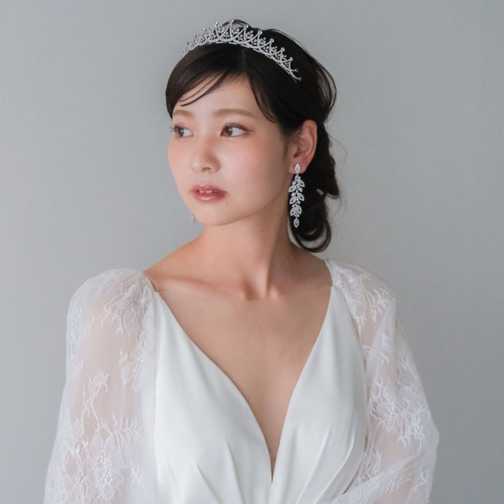 【イヤリング】ジルコニア ビジュー ブライダル シルバー w41-pe129【結婚式　ピアス　イヤリング】