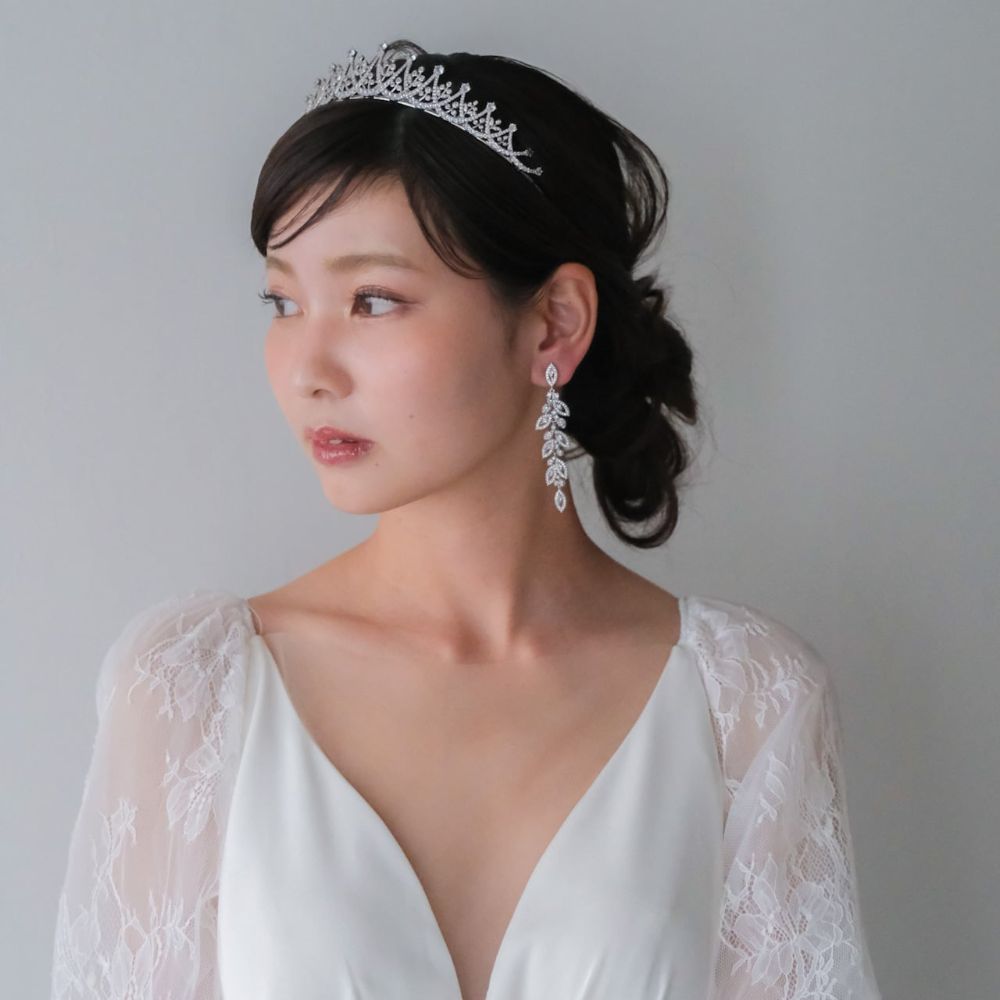 【イヤリング】ジルコニア ビジュー ブライダル シルバー w41-pe129【結婚式　ピアス　イヤリング】